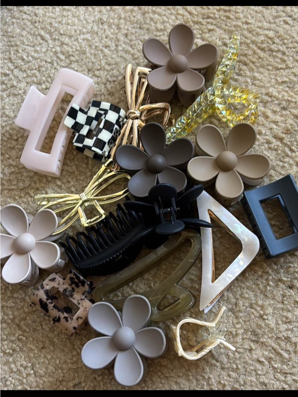 Assorted Neutral Flower & Clip/Claw Hair Accessory Set - Beige, Taupe, Black